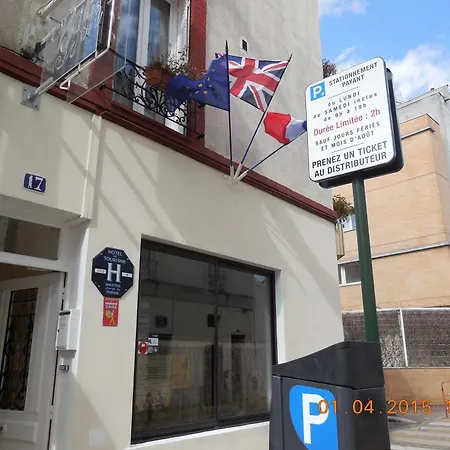 Le Petit Chateau Proche Parc Des Expositions Porte De Versailles Hotel