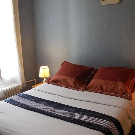 Le Petit Chateau Proche Parc Des Expositions Porte De Versailles Hotel 2*